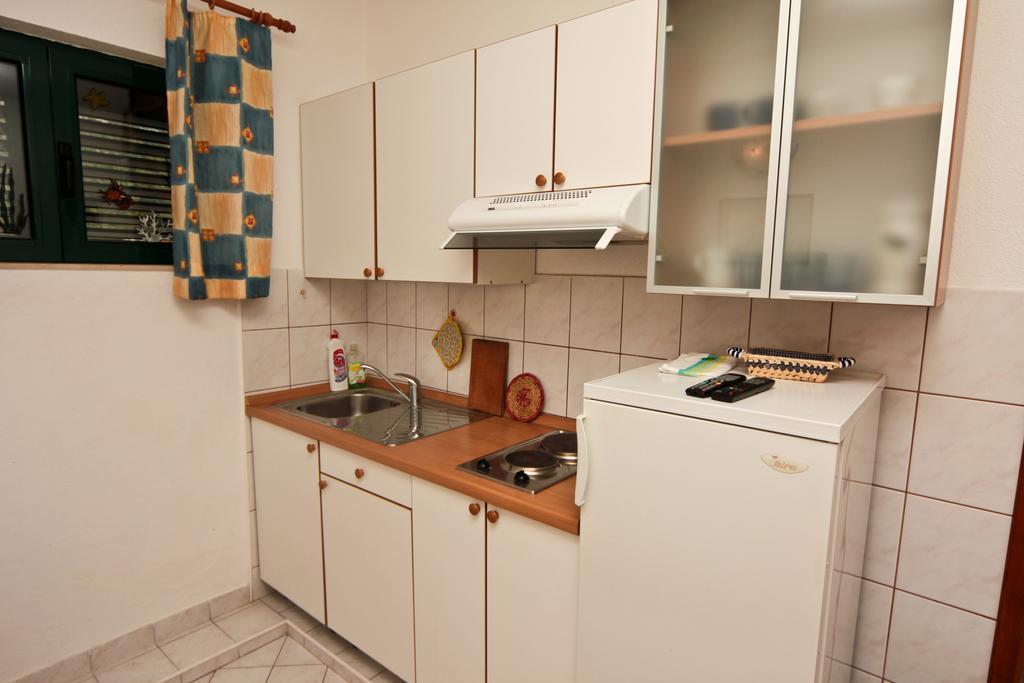 Apartments Toni Two Igrane Luaran gambar