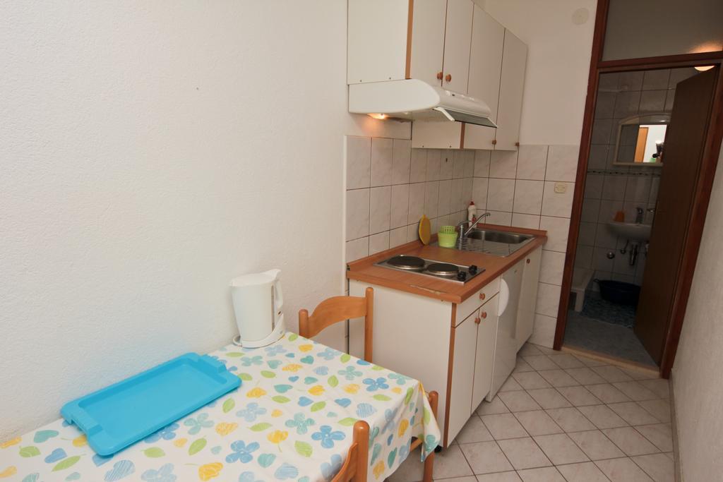 Apartments Toni Two Igrane Luaran gambar